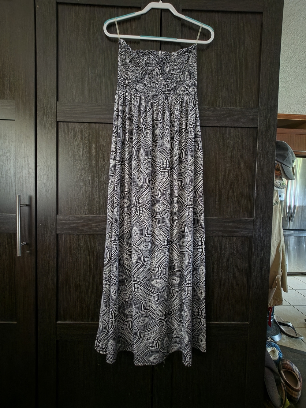 Faded Glory Black and White Strapless Maxi Dress